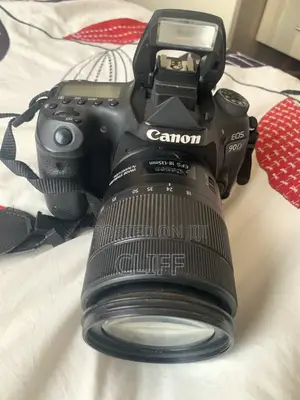 Canon EOS 90D DSLR Camera Body and Lens