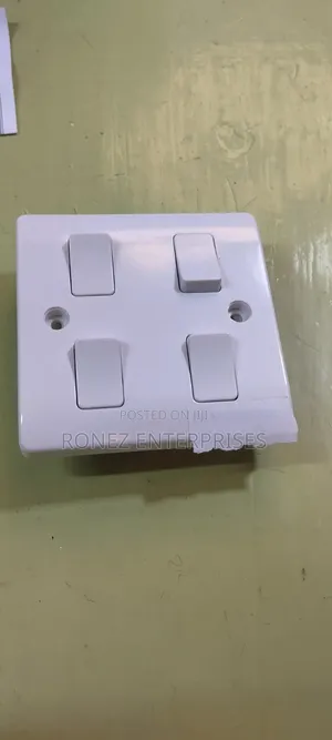 4-Way 2-Way Light Switch