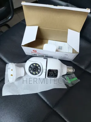 Dual Lens Bulb CCTV Camera kwa Usalama wa Nyumbani
