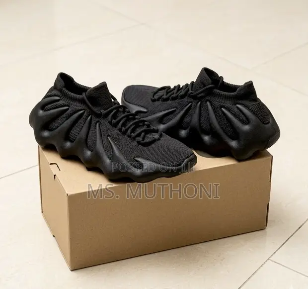 Viatu vya Yeezy 450 Nyeusi - 1