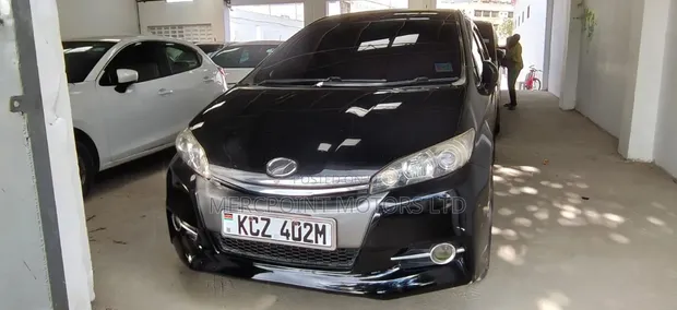 Toyota Wish 2012 Nyeusi - 1