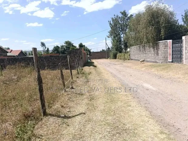 Umoja, Lanet Plot Inauzwa Nakuru - 1
