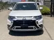 Mitsubishi Outlander LE S-AWC 2020 White - 3