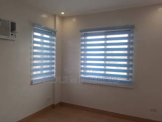 Luxury Horizontal Zebra Blinds for Living Rooms - 1