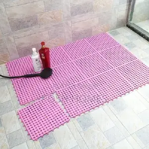 Interlocking Bathroom Mats - Non-Slip, Water-Drainage