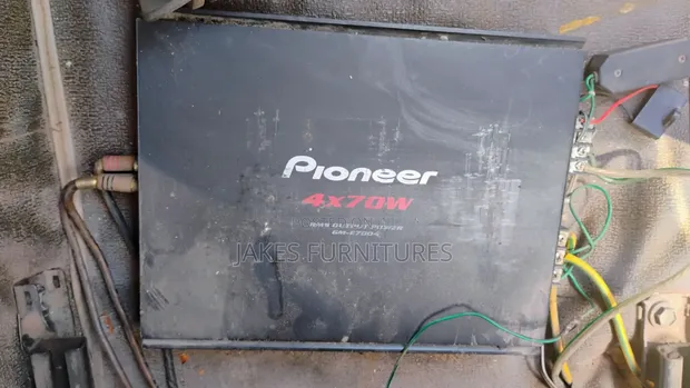 Pioneer GM-E70D4 4-Channel Amplifier - 1