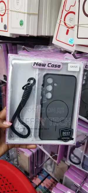 Black Silicone Case with Hand Strap for Samsung Galaxy S24