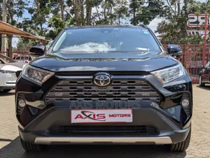 Toyota RAV4 XLE AWD 2020 Nyeusi