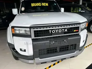 Toyota Land Cruiser Prado 2024 White