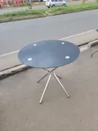 Meza ya Kula / Kahawa ya Mviringo ya Kioo - 1