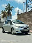 Toyota Vitz 2014 Silver - 2
