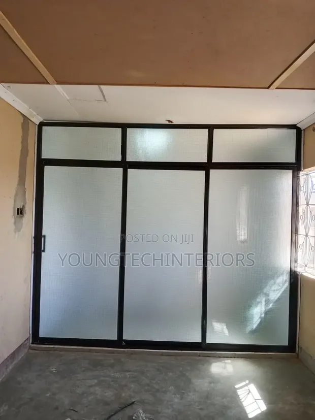 Mlango wa Kuteleza wa Aluminium - Umetengenezwa Maalum - 1