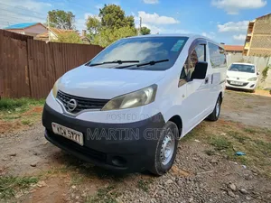 Nissan NV200 2012