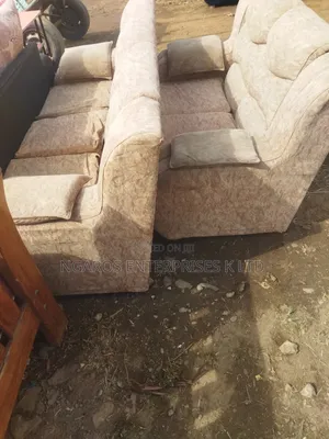 5 Seater Coach - Slightly Used
