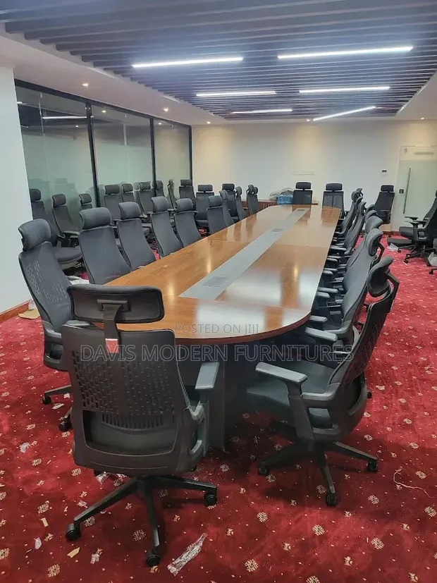 Set Kubwa ya Bodi ya Mikutano ya Watu 20 - 1