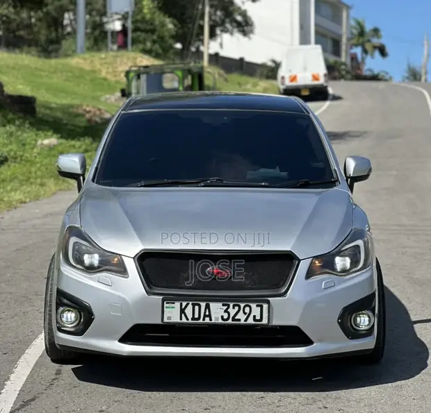 Subaru Impreza 2013 Silver - 1