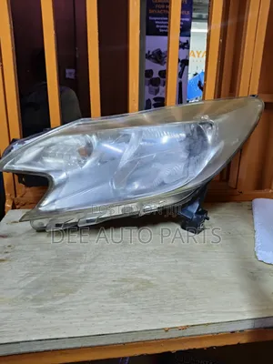 Nissan Note 2012 Headlights