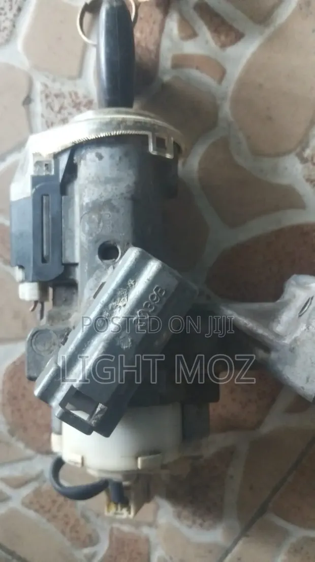 Toyota Premio 240 Ignition Switch - 1