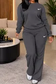 Nike Women's Multi-Colour Wide-Leg Cargo Trousers - 2