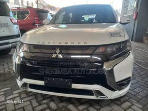 Mitsubishi Outlander 2.0 PHEV AWD 2020 White
