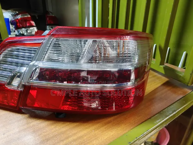 Taa ya Nyuma ya Toyota Premio 265 - Imetumika - 1