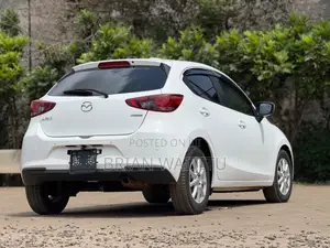 Mazda 2 2020 White