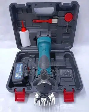 Makita Cordless Sheep Clipper