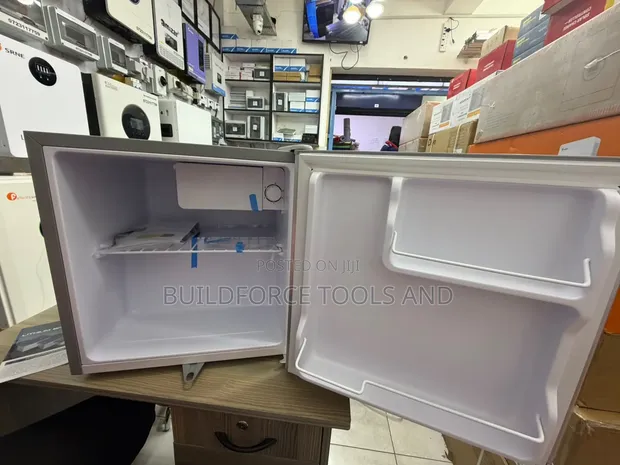 Friji Ndogo ya DC ya Lita 50 inayotumia Nguvu za Jua (12V/24V) - 1