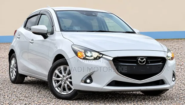 Mazda Demio 2019 Pearl - 1