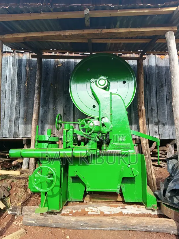 Stenner VH 42 Bandsaw - 1