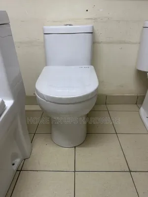 Victoria One-Piece Toilet Set