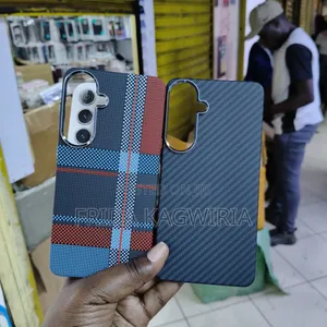 Samsung S26+ Tribal Carbon Fiber Back Cover
