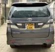 Toyota Vellfire 2010 - 2