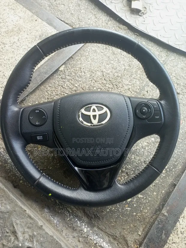 Toyota Auris/Axio 161/165 Steering Wheel - 1