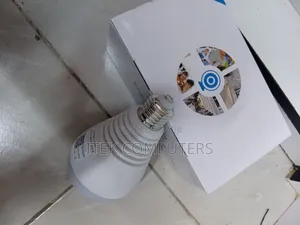V380 Pro WiFi Bulb Camera kwa Ufuatiliaji wa Nyumbani kwa Mbali