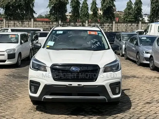 Subaru Forester Premium AWD 2023 Pearl - 1