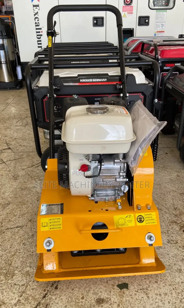 Aico Japan AP90H Plate Compactor - 1