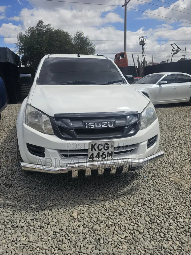 Isuzu D-MAX 2015 Nyeupe - 1