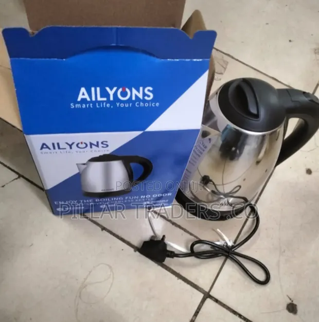 Ailyons Kettle ya Umeme isiyo na Kamba 1.8L - 1