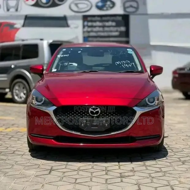 Mazda 2 2020 Nyekundu - 1