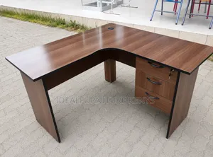 Executive L-Shaped Office Desk na 3-Drawer Lockable Pedestal