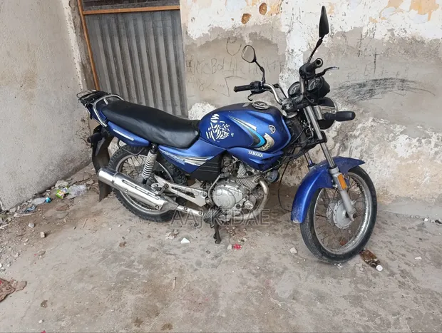 Yamaha YBR 125 (2008) Bluu - 1