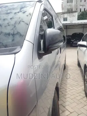 Toyota HiAce Super GL 2019 Nyeupe