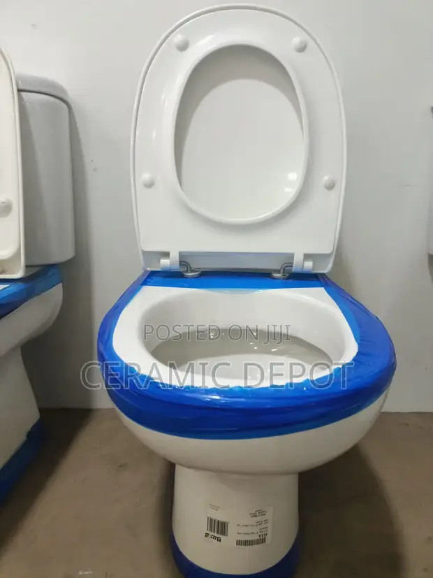 Roca Siza WC Toilet na Cistern na Dekelo la Kiti - 1