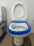 Roca Siza WC Toilet na Cistern na Dekelo la Kiti - 1