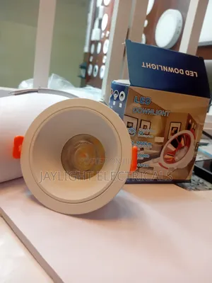 3-Color LED Spot Downlight