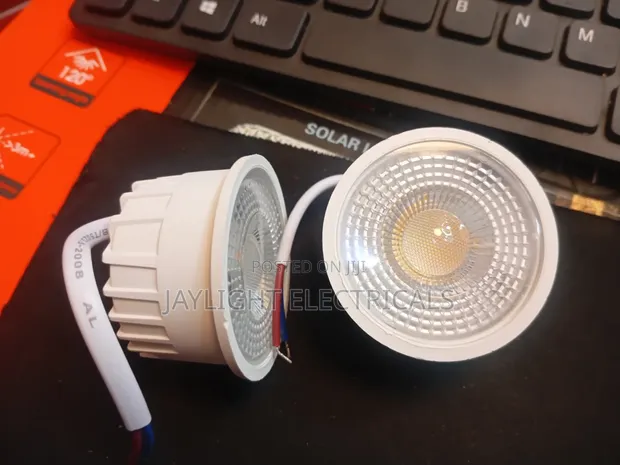 Color Changeable Smart LED Spot Light (GU10) - 1
