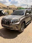 Toyota Land Cruiser Prado 2011 Gray - 5