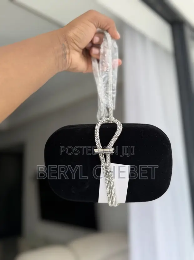 Classy Clutch Bag - Black Velvet - 1