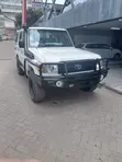 Toyota Land Cruiser 2020 Nyeupe - 2
